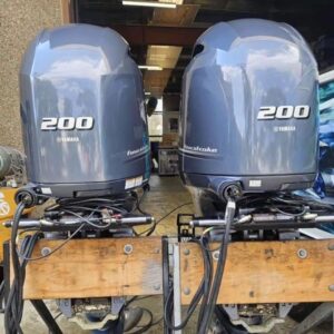 Twin Yamaha F200hp 4 stroke. 2022 electric controls